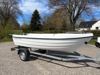 Fjordjollen 390 Fisk (Sammensæt med motor og trailer)